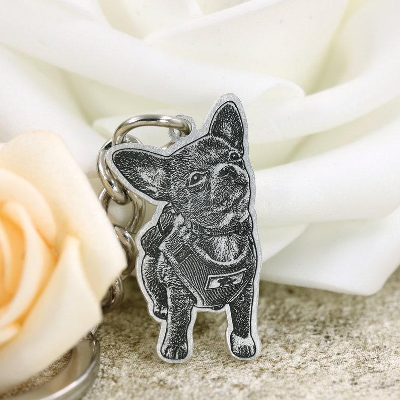 Custom Engraved Pet Photo Keychain | Personalized Dog Portrait Keyring