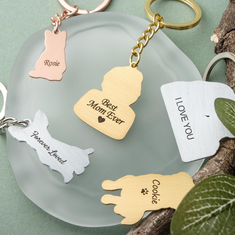 Custom Engraved Pet Photo Keychain | Personalized Dog Portrait Keyring