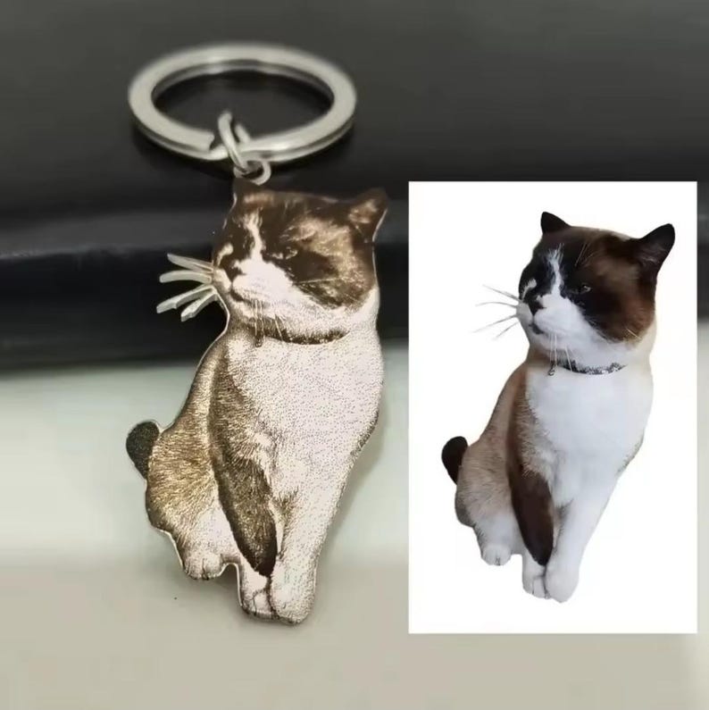 Custom Engraved Pet Photo Keychain | Personalized Dog Portrait Keyring
