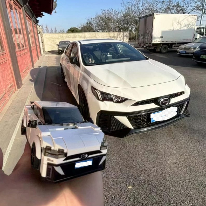 Personalized Photo-to-Car Brick Model, Custom Mini Replica of Your Vehicle