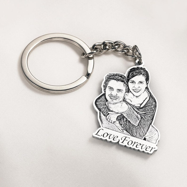 Custom Engraved Pet Photo Keychain | Personalized Dog Portrait Keyring