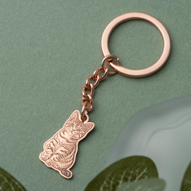 Custom Engraved Pet Photo Keychain | Personalized Dog Portrait Keyring