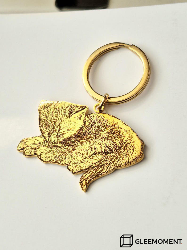 Custom Engraved Pet Photo Keychain | Personalized Dog Portrait Keyring