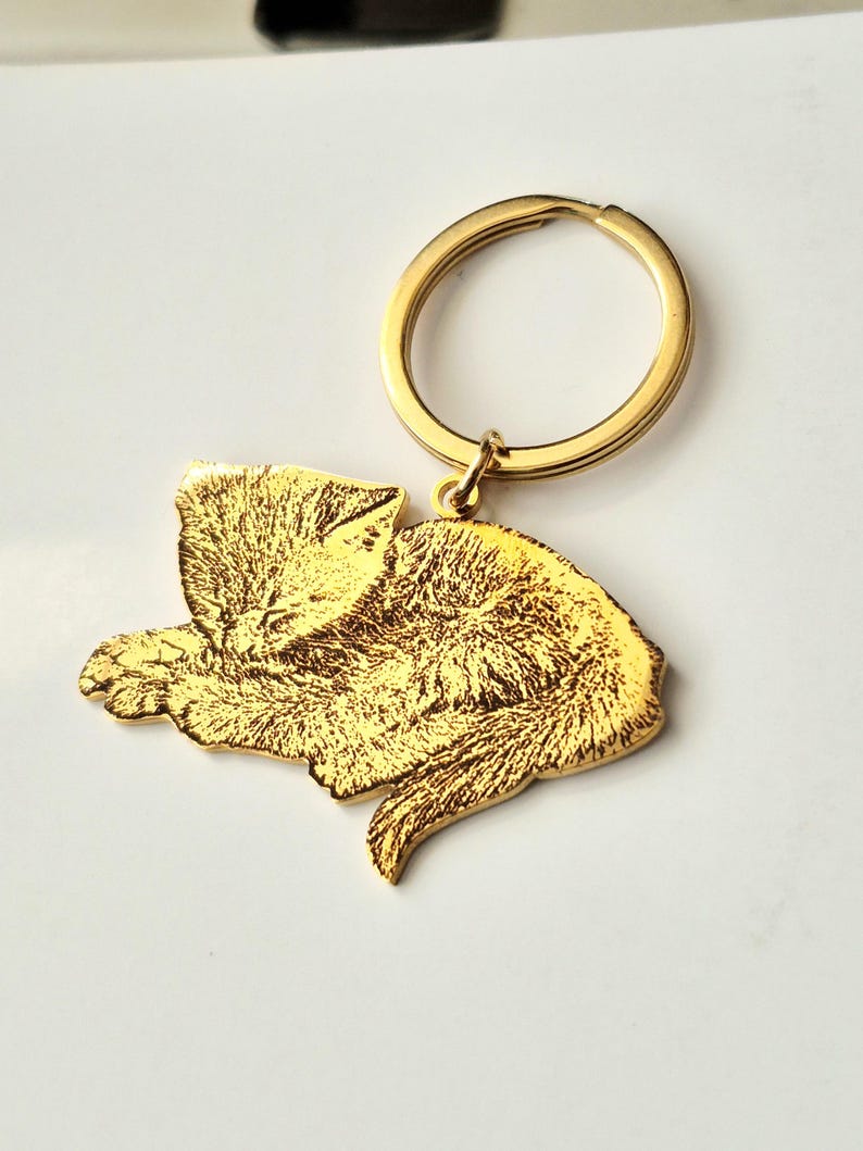 Custom Engraved Pet Photo Keychain | Personalized Dog Portrait Keyring