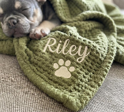 Personalized Embroidered Waffle Pet Blanket