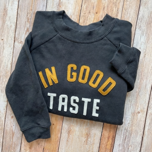 Custom Stitched Retro Wool Felt Letter Sweatshirt – Vintage Varsity Style | Personalized Two-Color Letter Crewneck